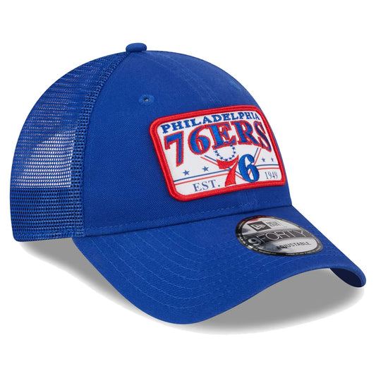 NEW ERA Casquette NBA Philadelphia 76ers Plate Oversized Patch Trucker 9FORTY – 60371667