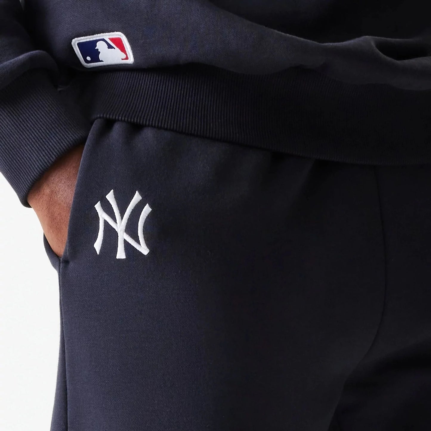 NEW ERA – Jogging New York Yankees MLB Bleu Marine – Réf. 60675769