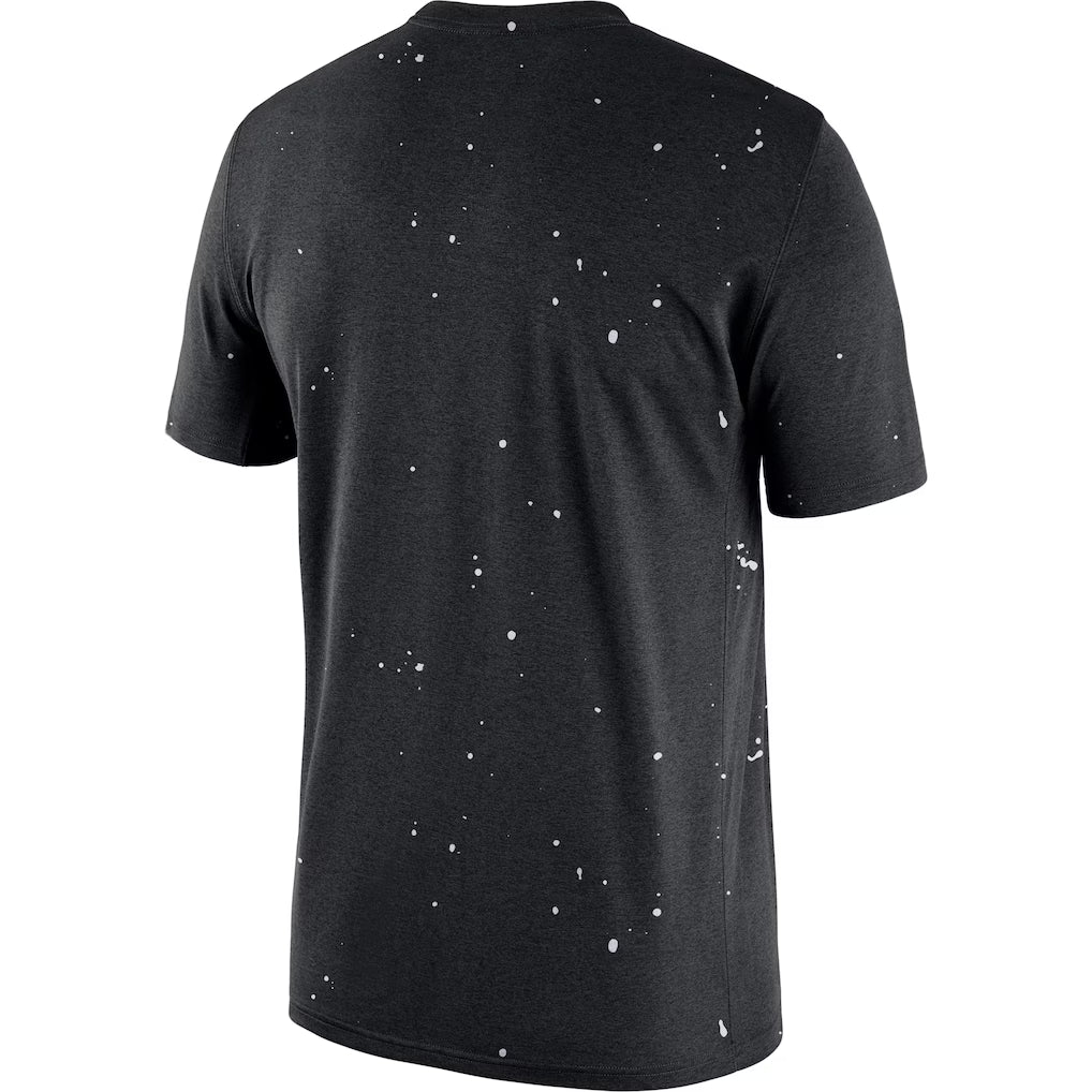 NIKE – Tee shirt Brooklyn Nets Courtside Splatter – 4362698